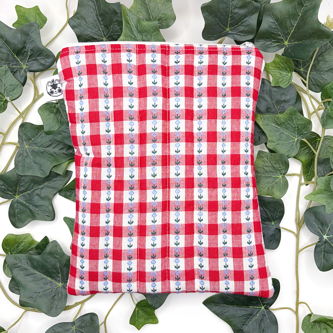 Small Red Gingham Flowers Quilted Book Sleeve