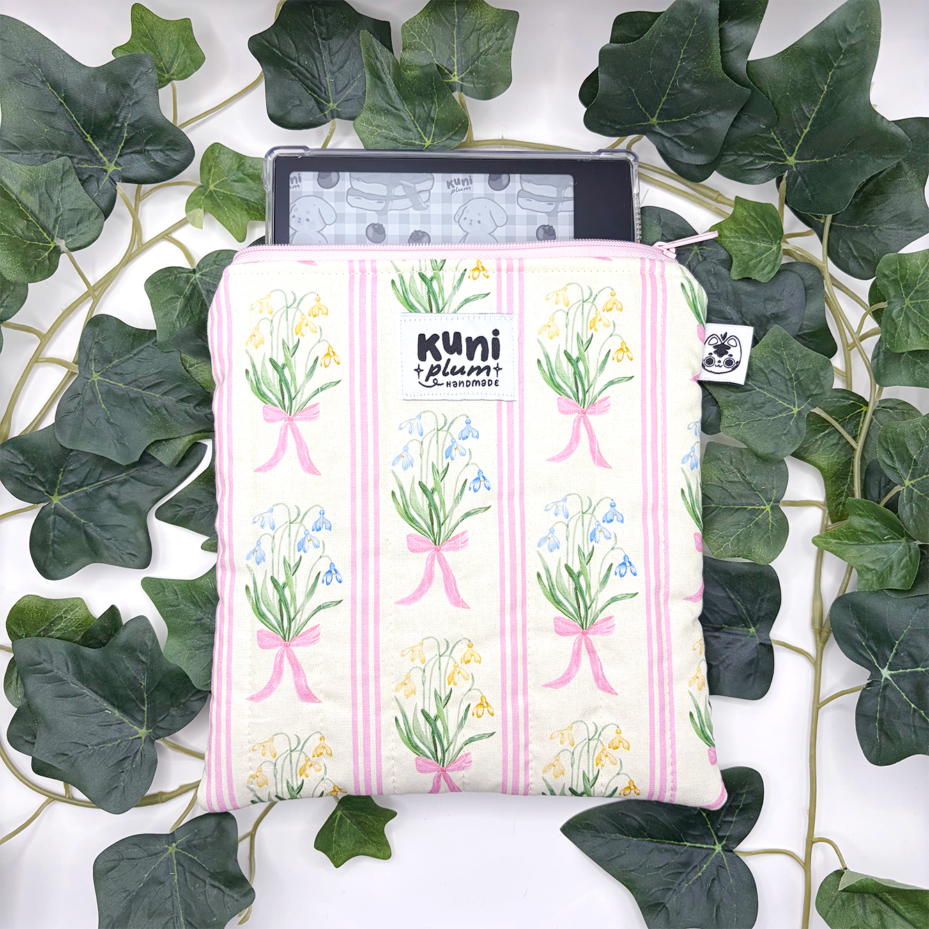 Floral Bouquet Quilted eReader Sleeve