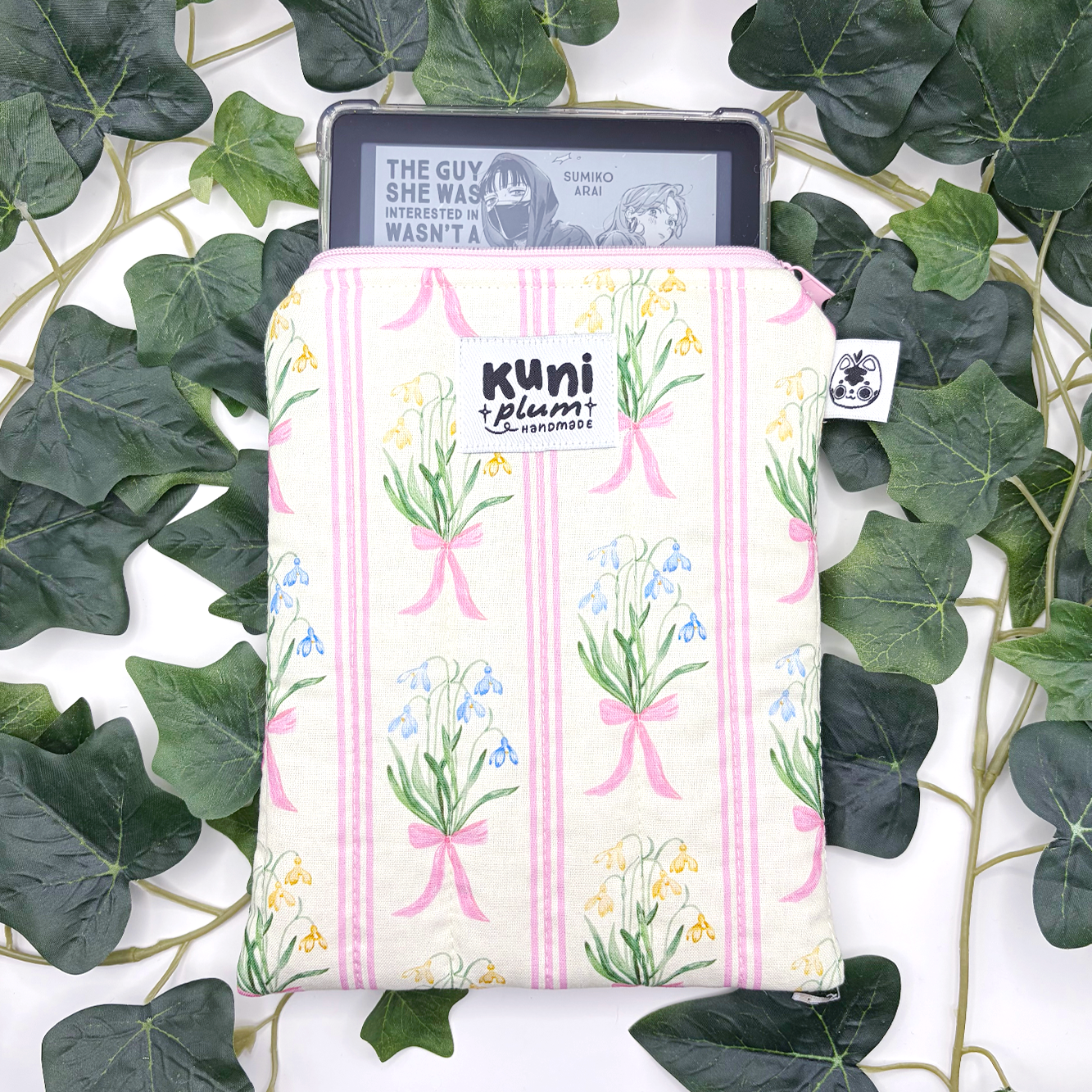Floral Bouquet Quilted eReader Sleeve