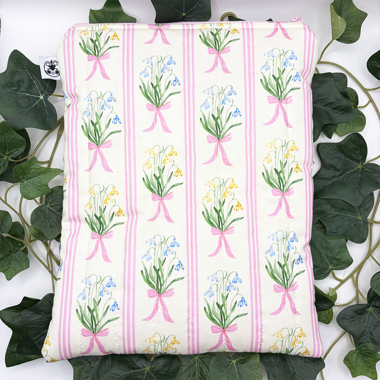 Large Floral Bouquet Quilted Book Sleeve