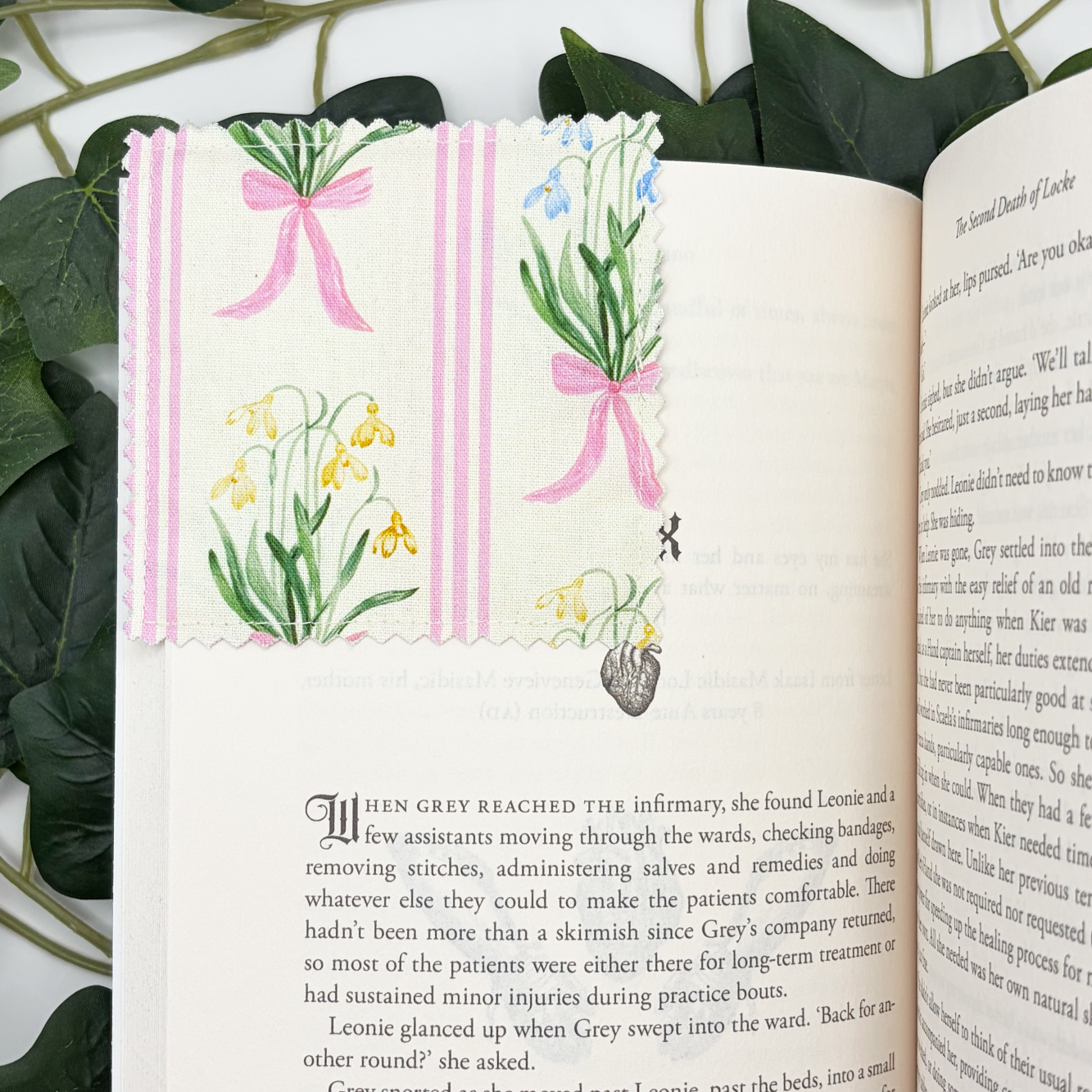 Fabric Corner Bookmark (Random Design)