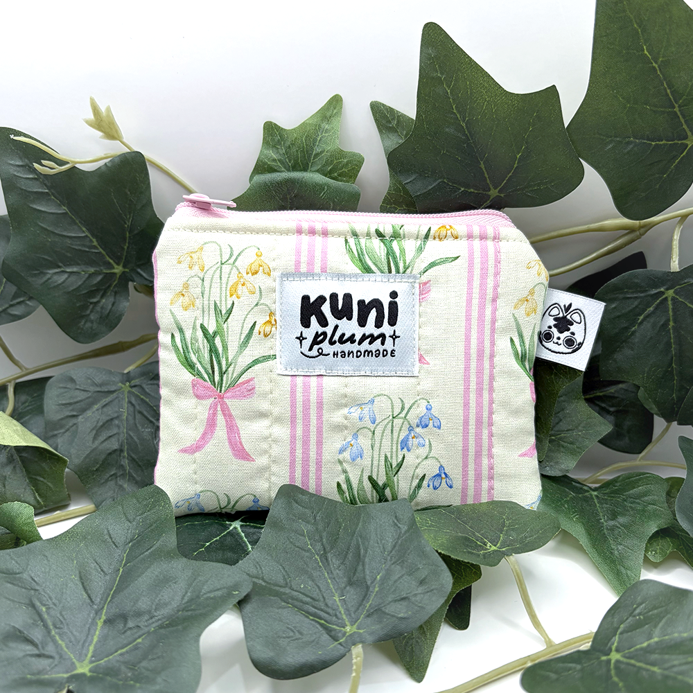 Floral Bouquet Quilted Pouch Wallet