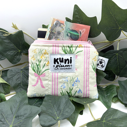 Floral Bouquet Quilted Pouch Wallet